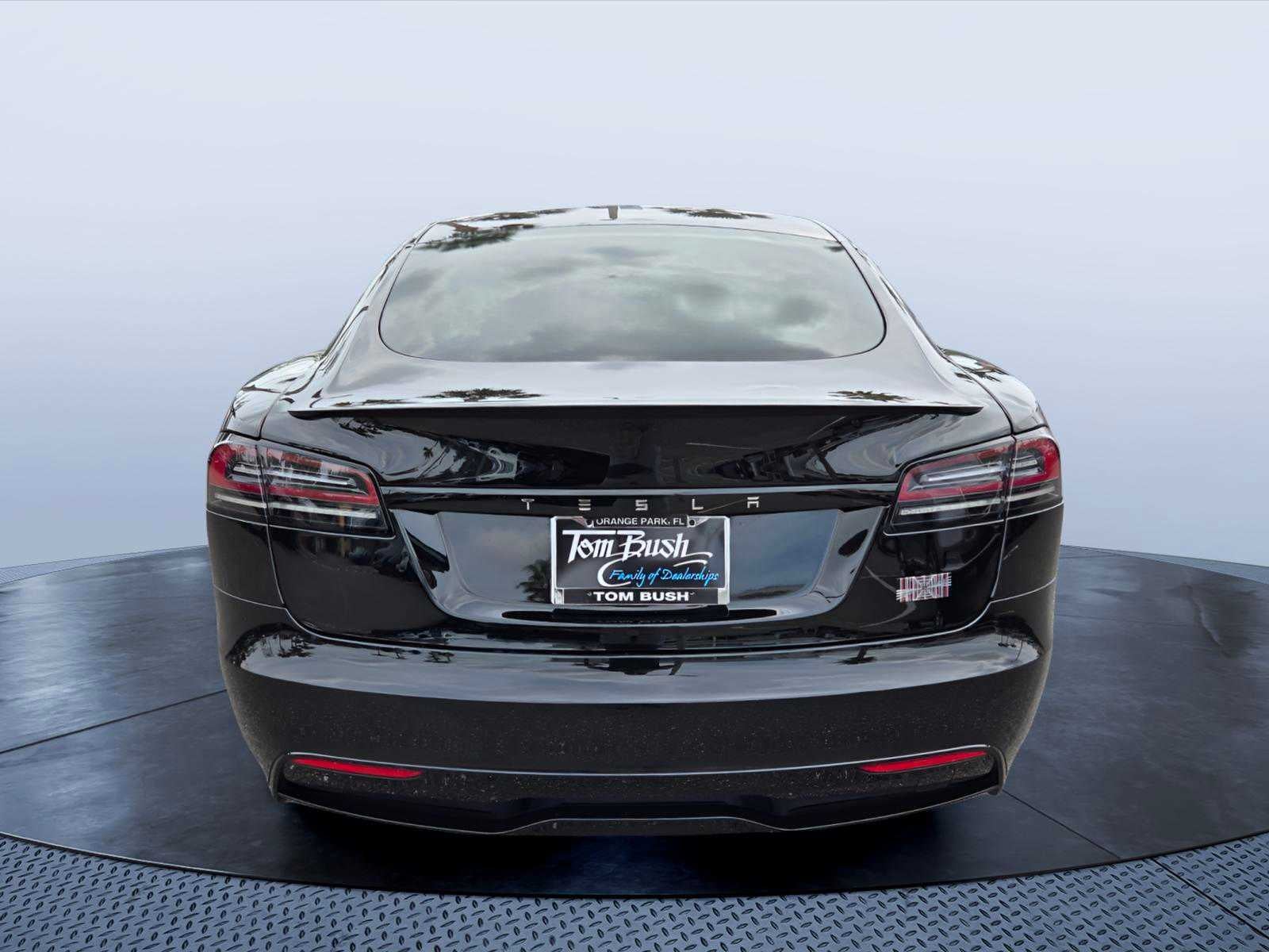 2023 Tesla Model S Plaid