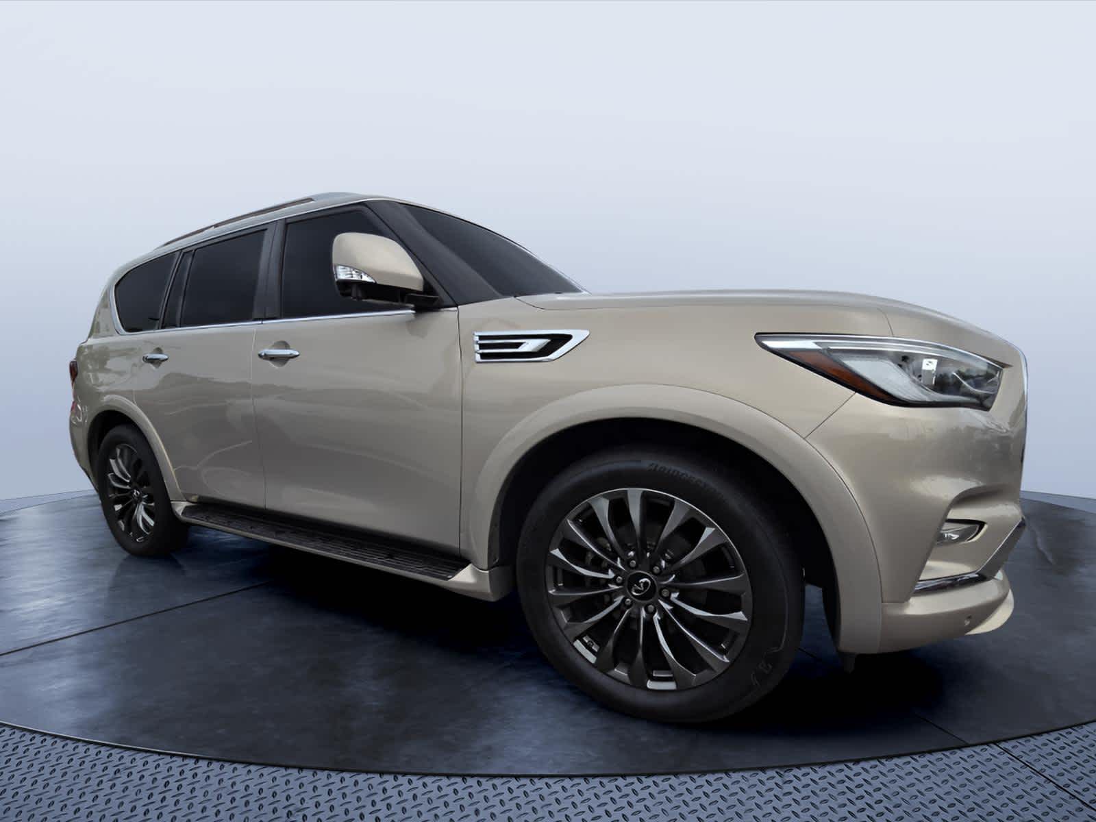 2021 INFINITI QX80 LUXE