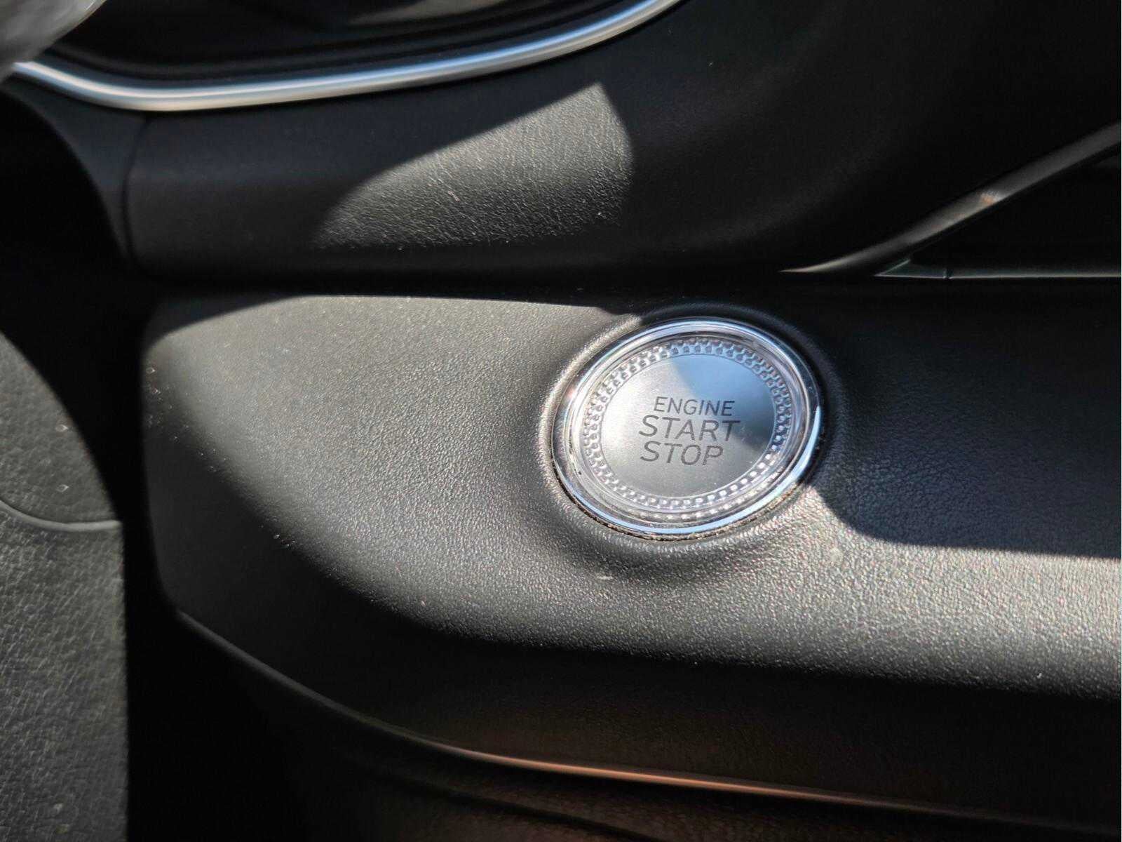 2021 Genesis GV80 Base