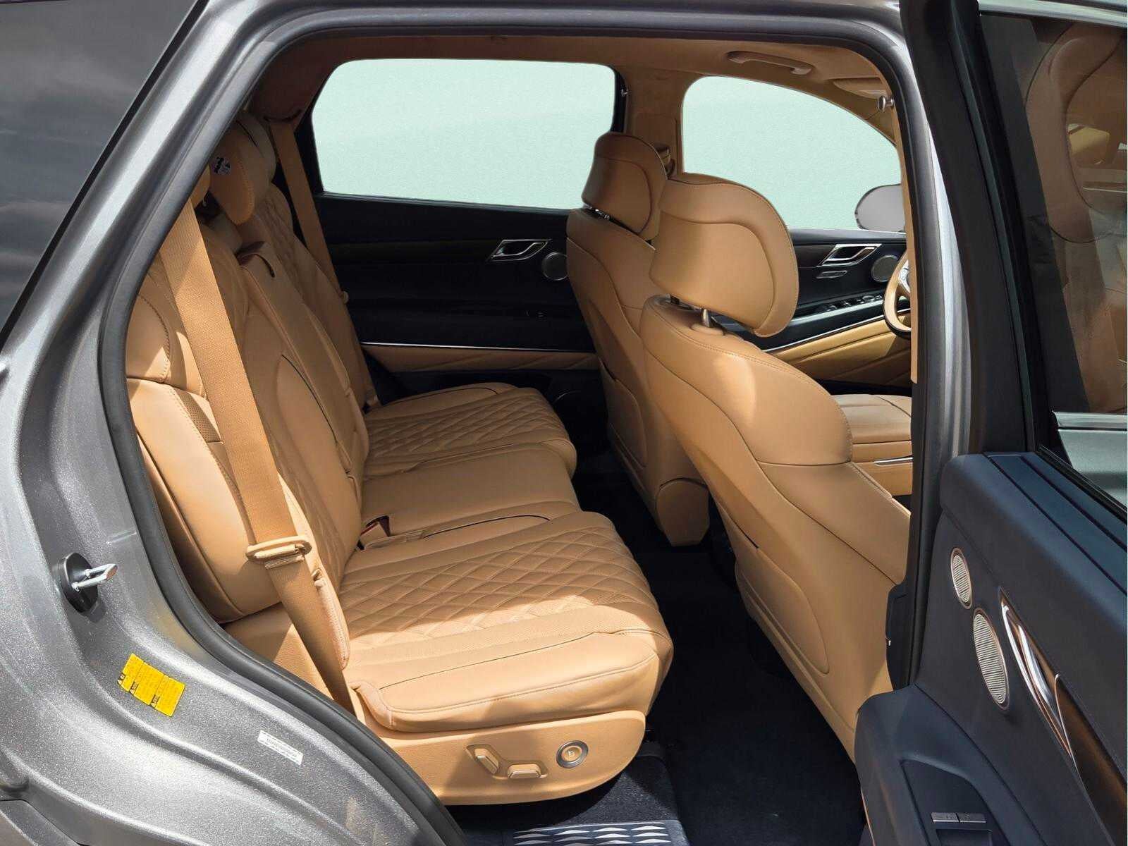 2024 Genesis GV80 Base