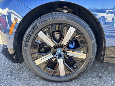 2025 BMW iX xDrive50