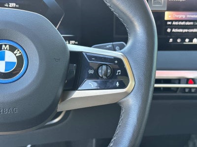 2025 BMW iX xDrive50