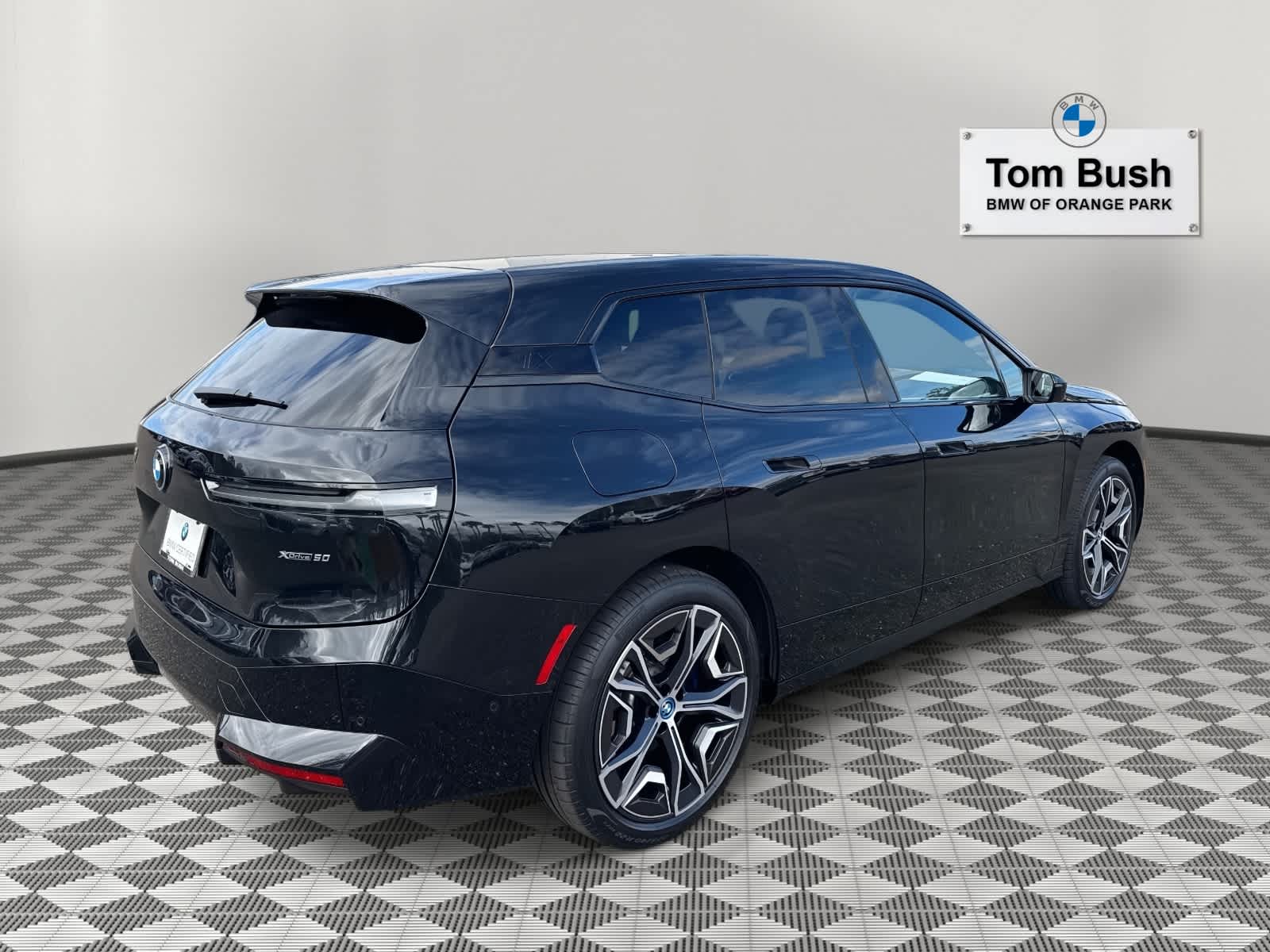 2025 BMW iX xDrive50