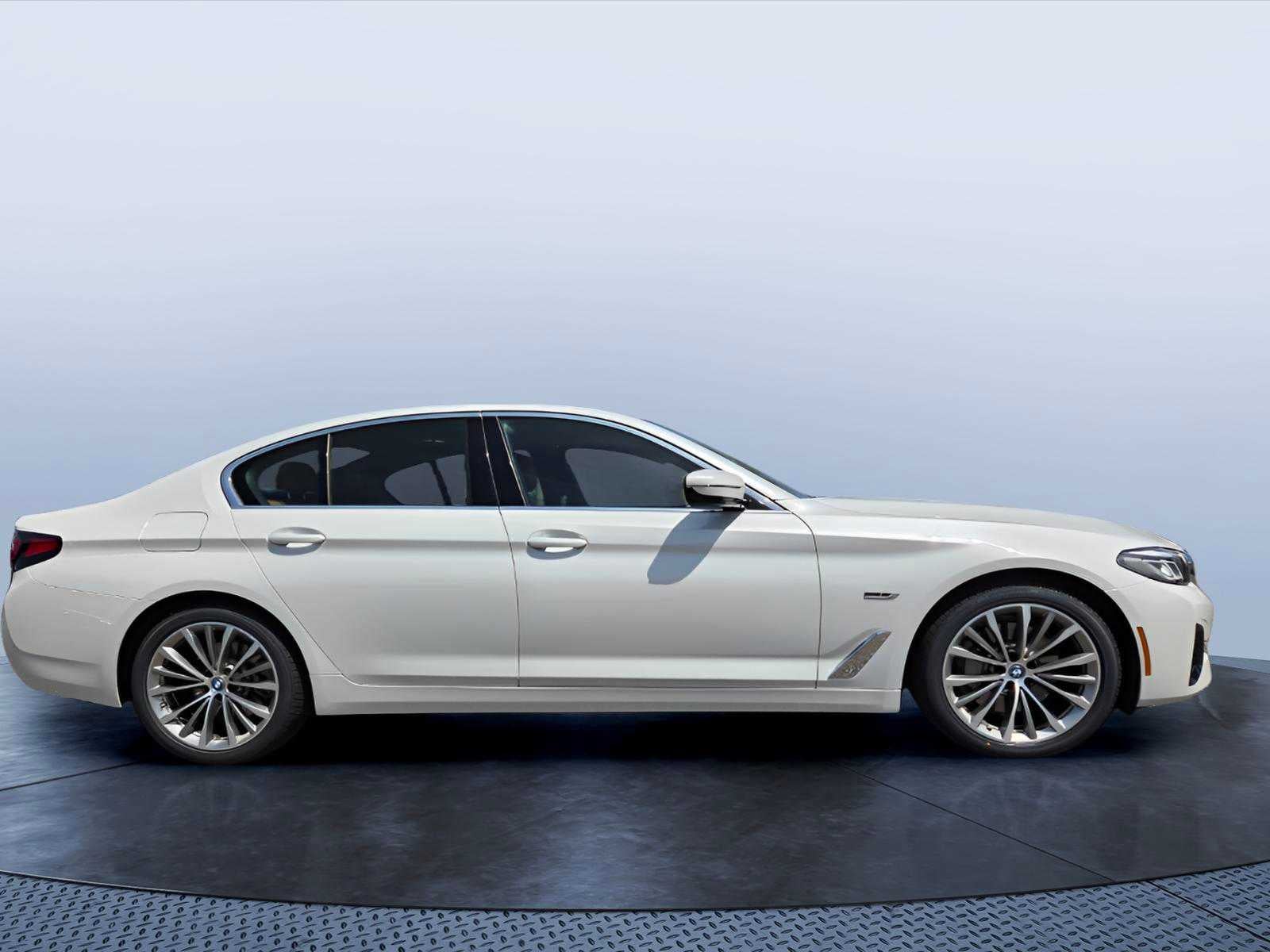2023 BMW 530e 530e