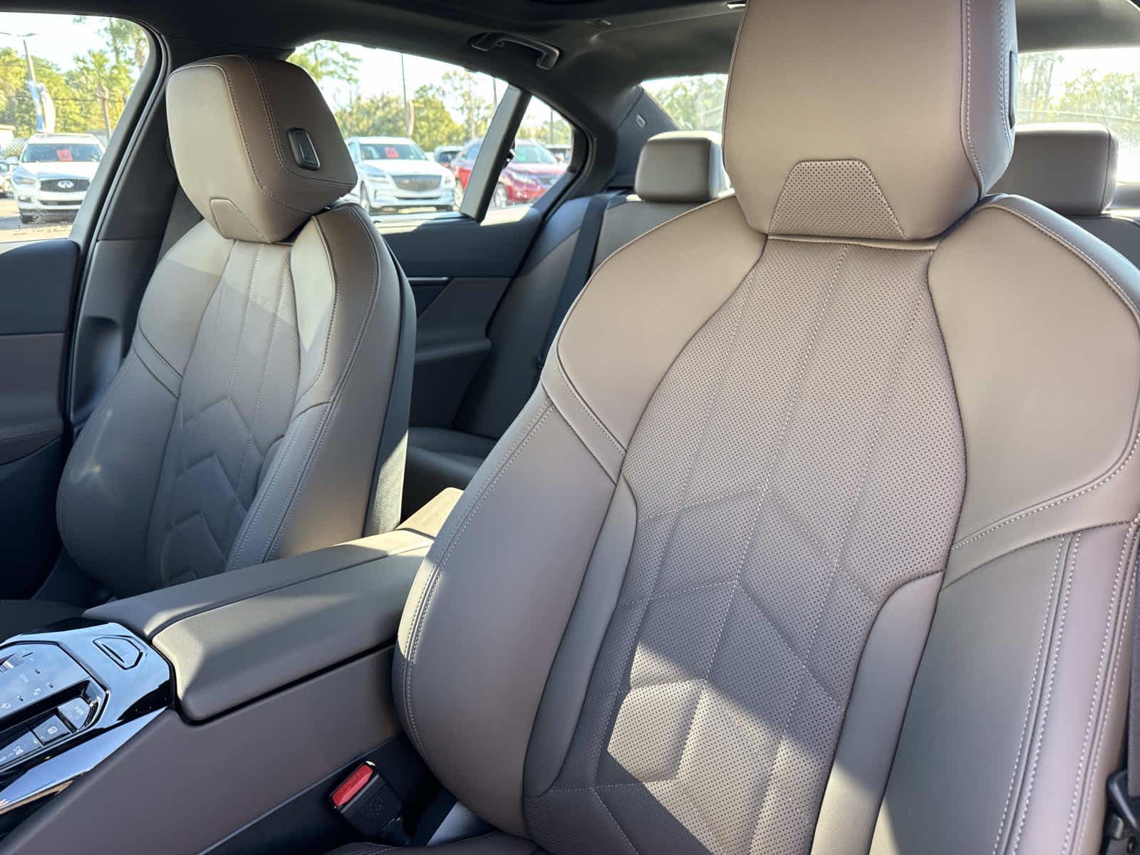 2026 BMW 5 Series 550e xDrive