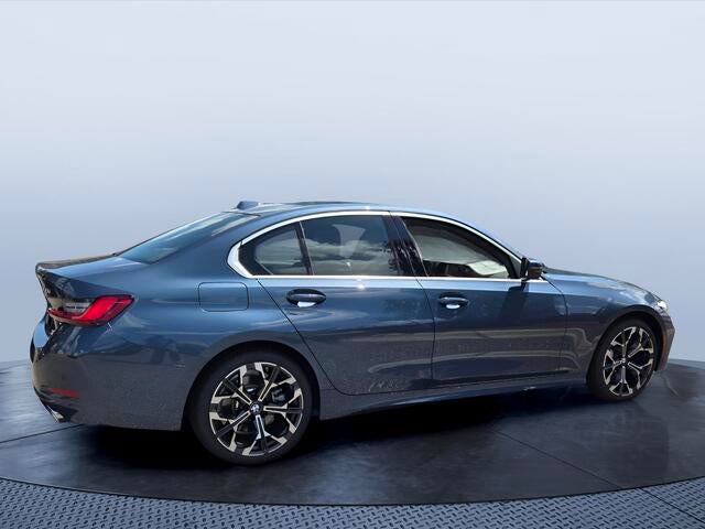 2026 BMW 330i 330i