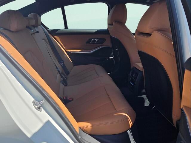 2026 BMW 330i 330i