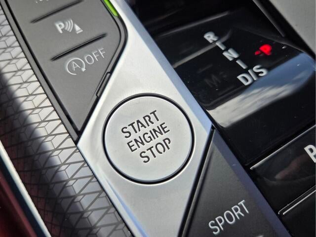 2026 BMW 330i 330i