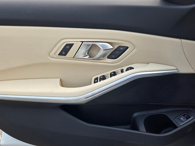 2026 BMW 330i 330i