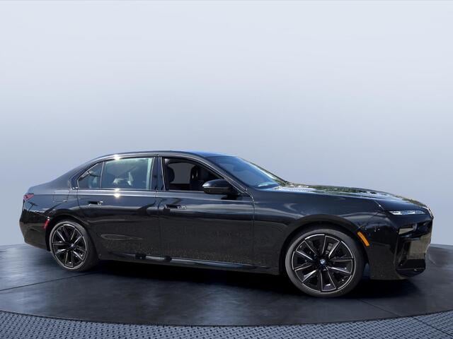 2026 BMW 740i 740i