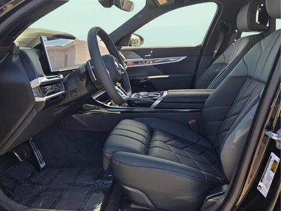 2026 BMW 740i 740i