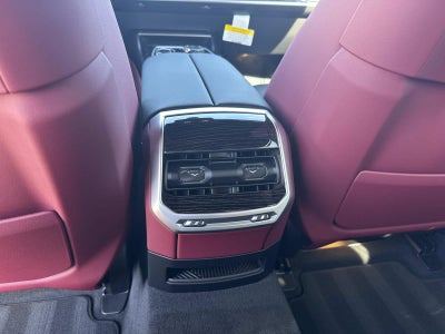 2026 BMW 7 Series 740i xDrive