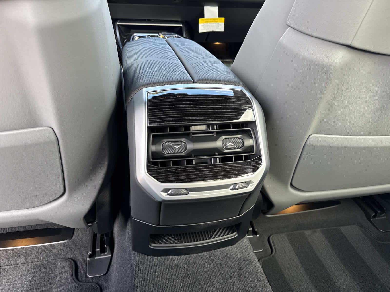 2026 BMW 7 Series 740i xDrive