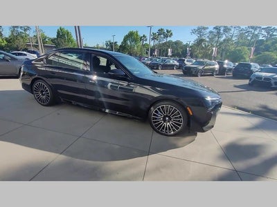 2025 BMW 7 Series 760i xDrive