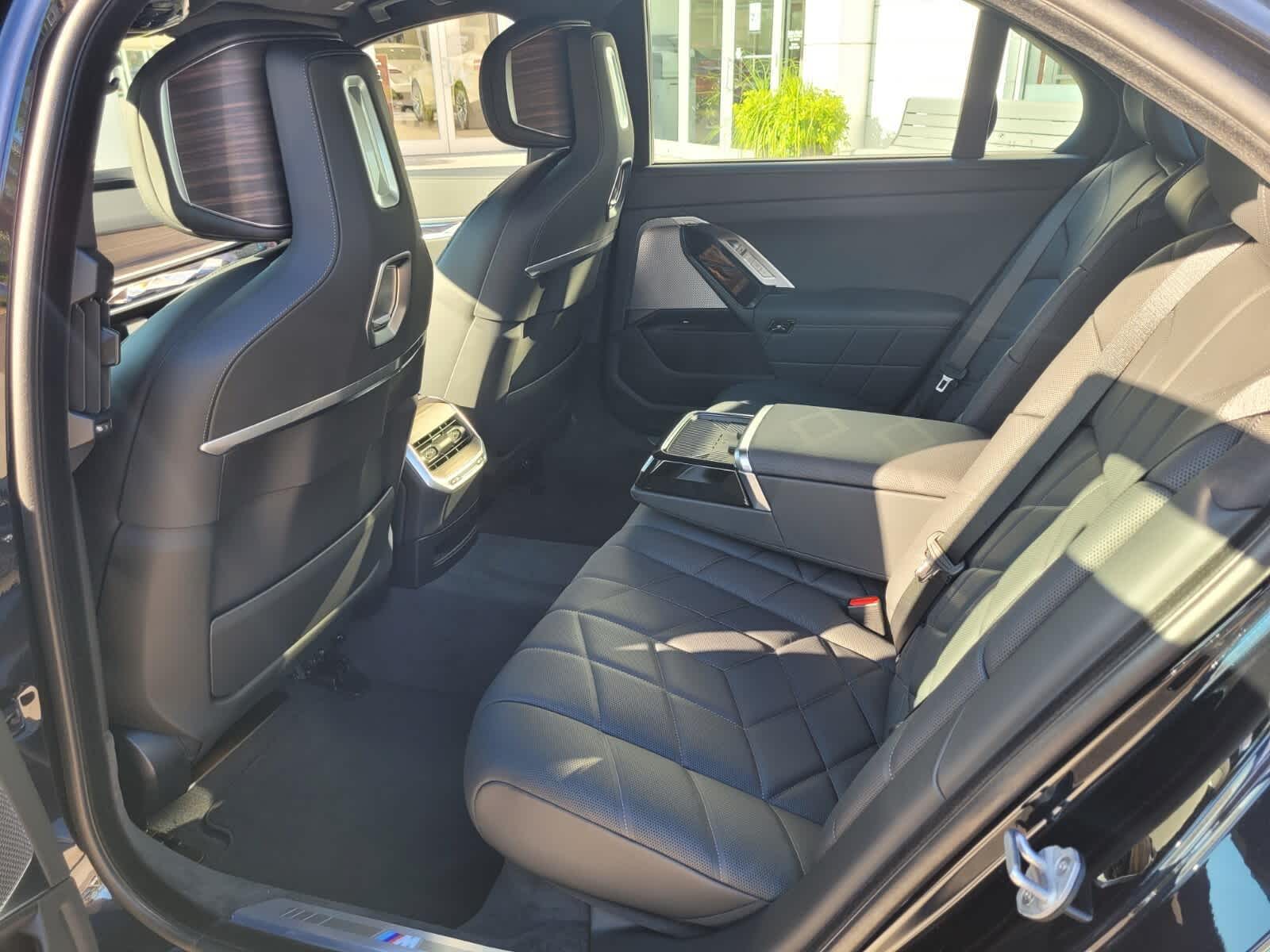 2025 BMW 7 Series 760i xDrive