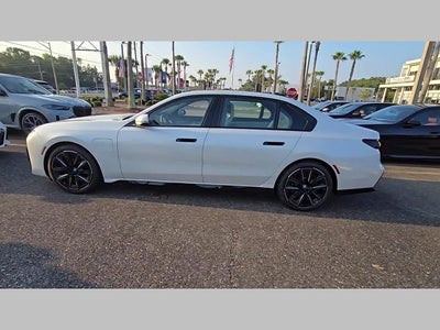 2025 BMW 7 Series 750e xDrive