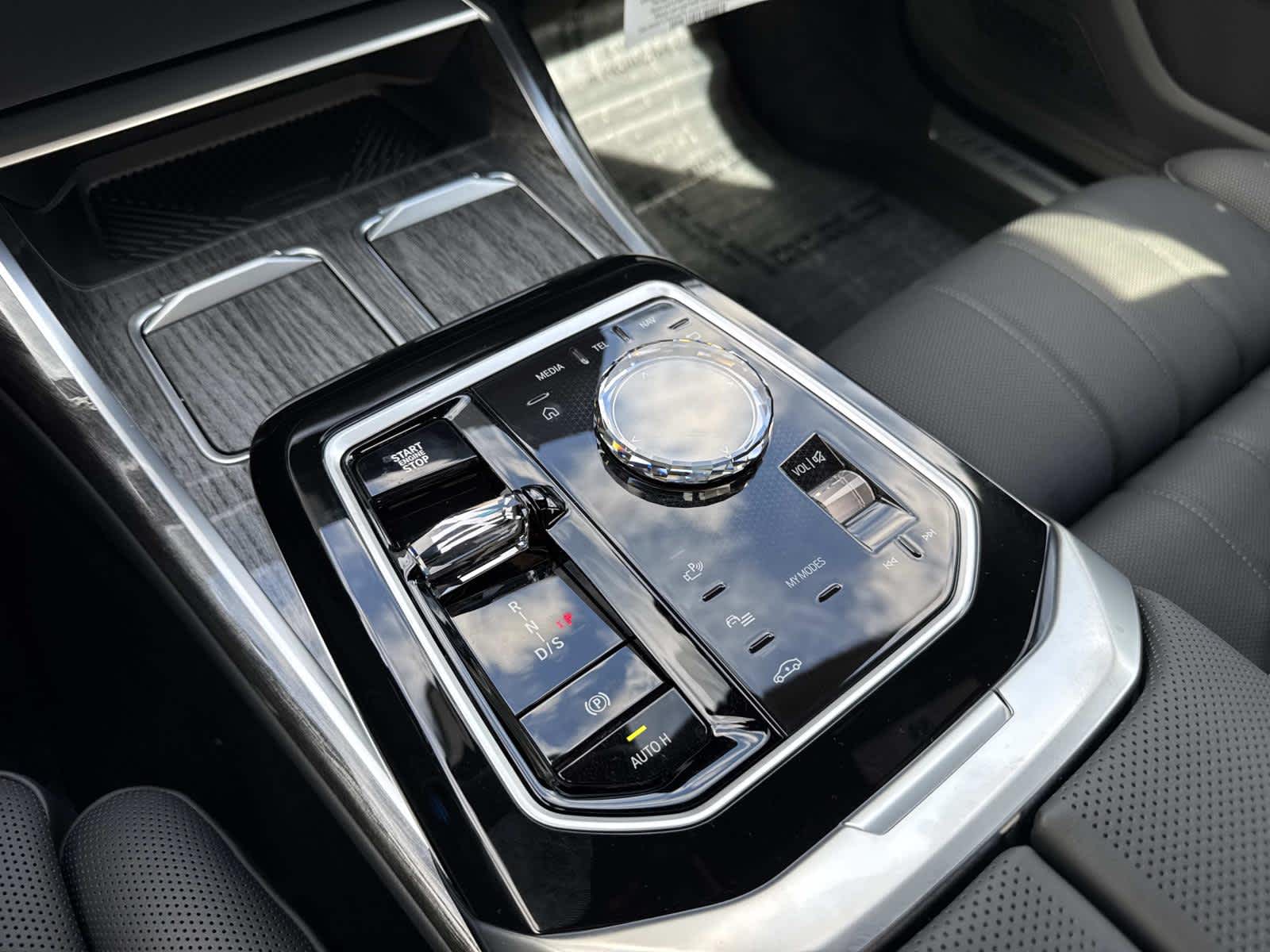 2026 BMW 7 Series 750e xDrive