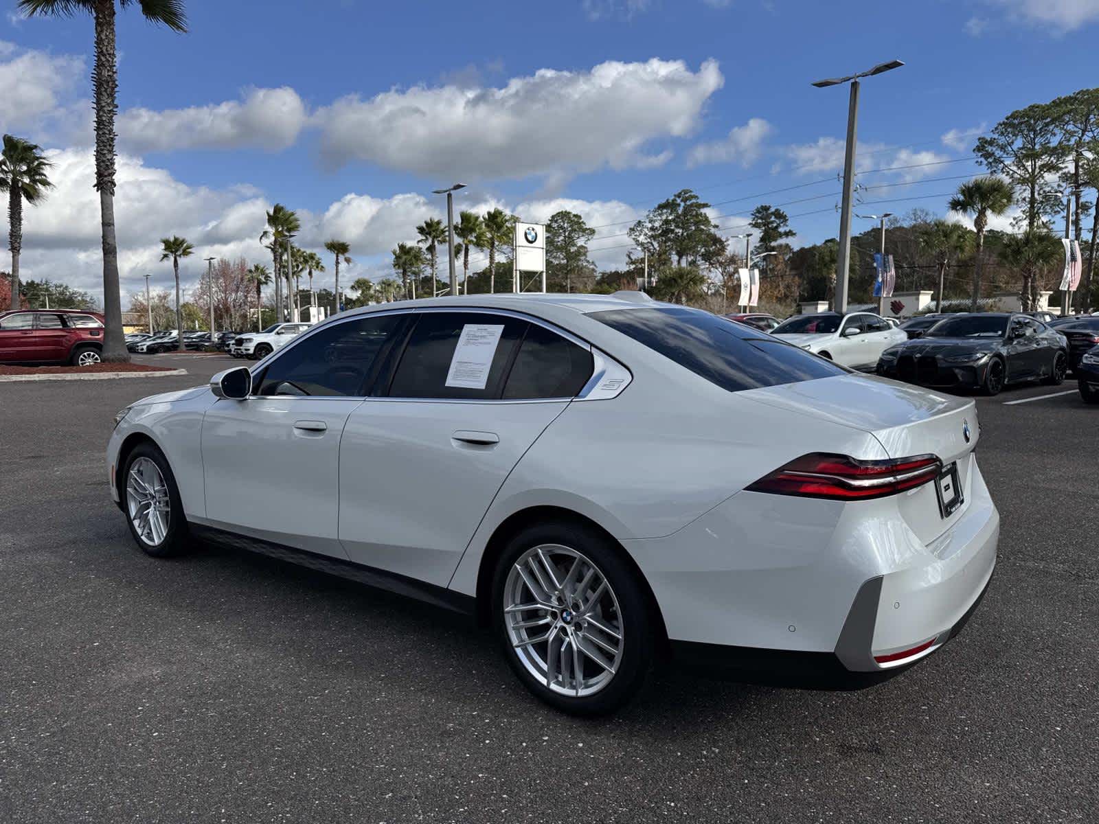 2025 BMW 5 Series 530i