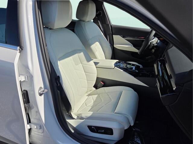 2027 BMW 530i 530i