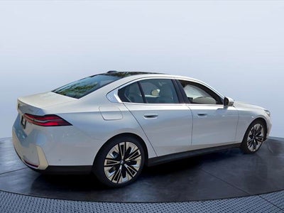 2027 BMW 530i 530i