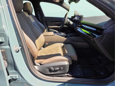 2026 BMW 530i 530i