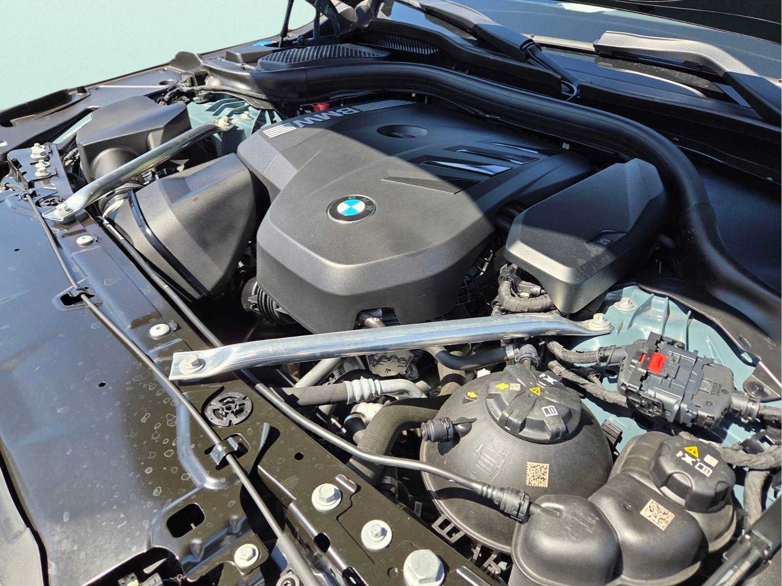 2026 BMW 530i 530i