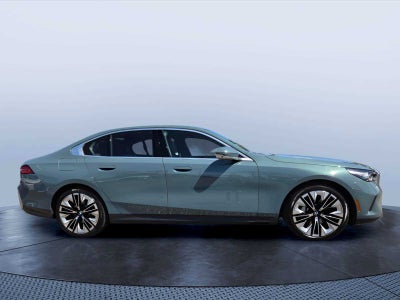 2026 BMW 530i 530i