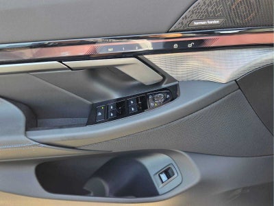 2027 BMW 530i 530i