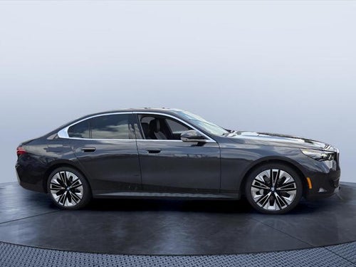 2026 BMW 530i 530i