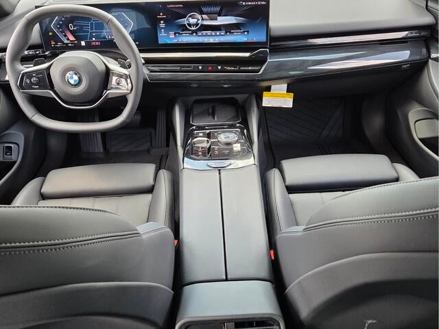 2026 BMW 530i 530i