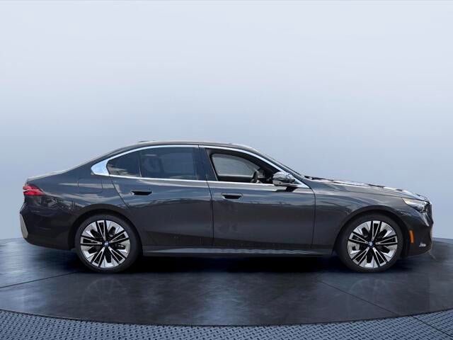 2026 BMW 530i 530i