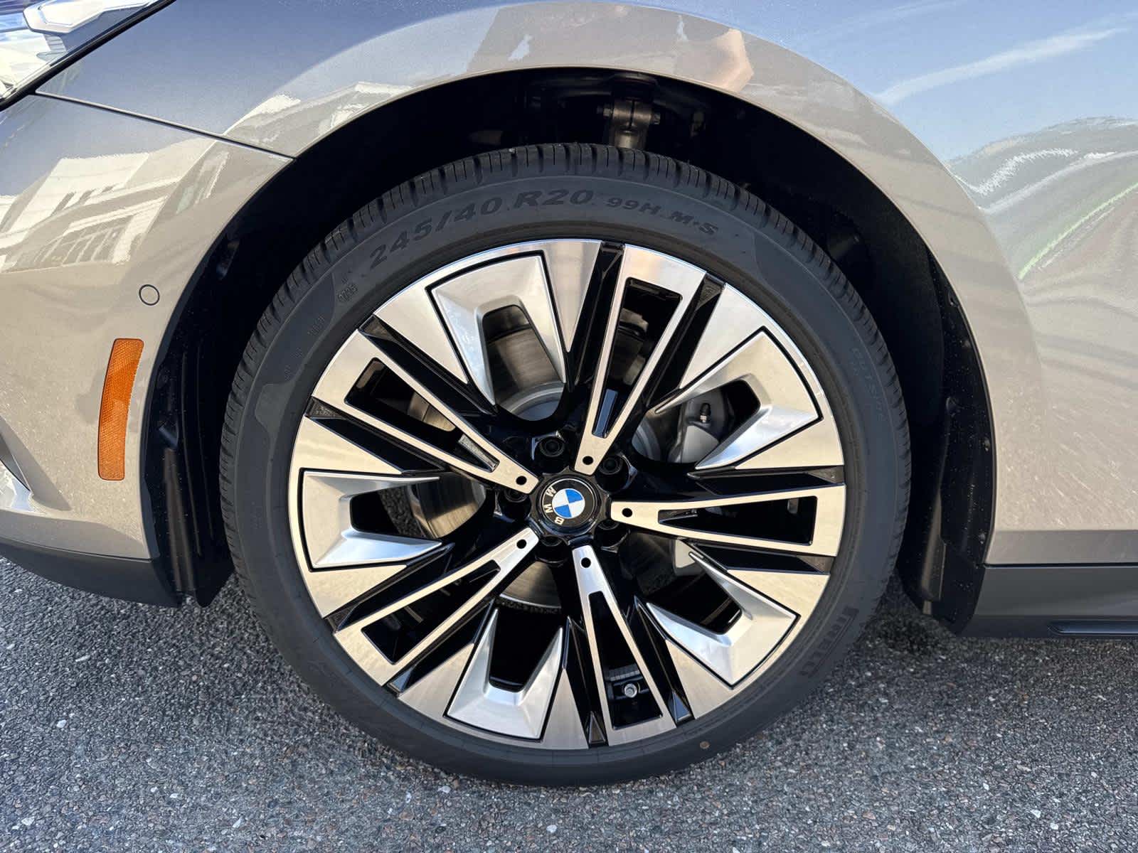 2026 BMW 5 Series 530i