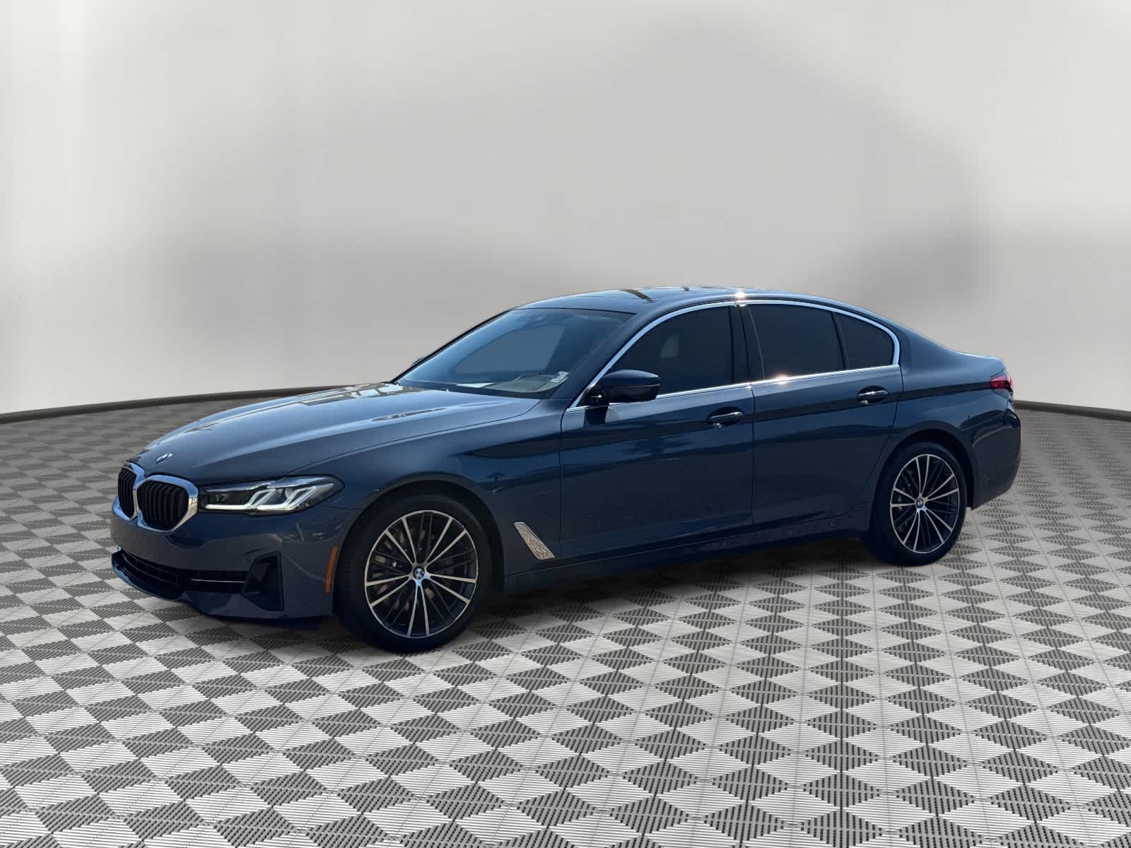 2023 BMW 5 Series 530i