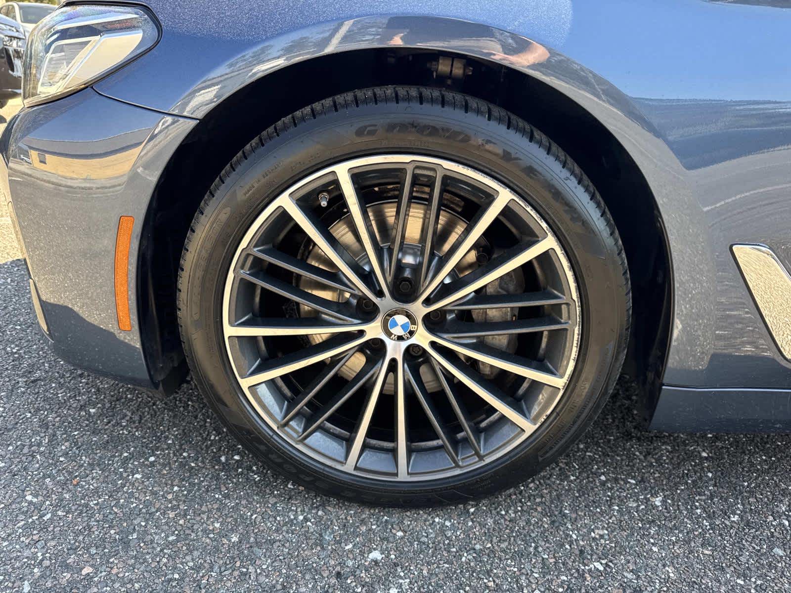 2023 BMW 5 Series 530i