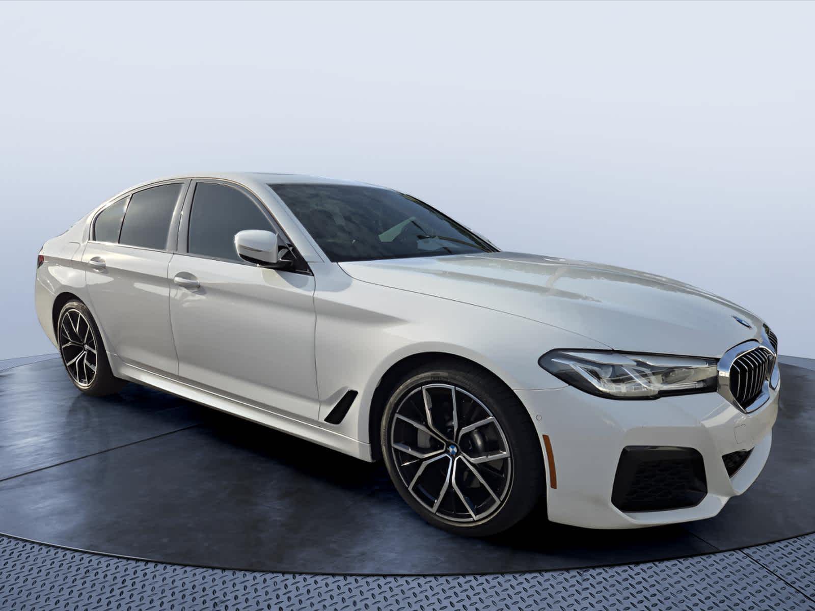 2023 BMW 530i 530i