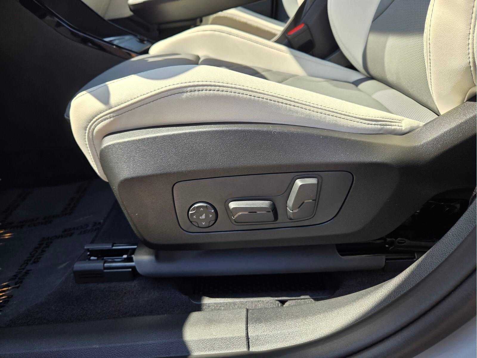 2026 BMW X2 xDrive28i xDrive28i