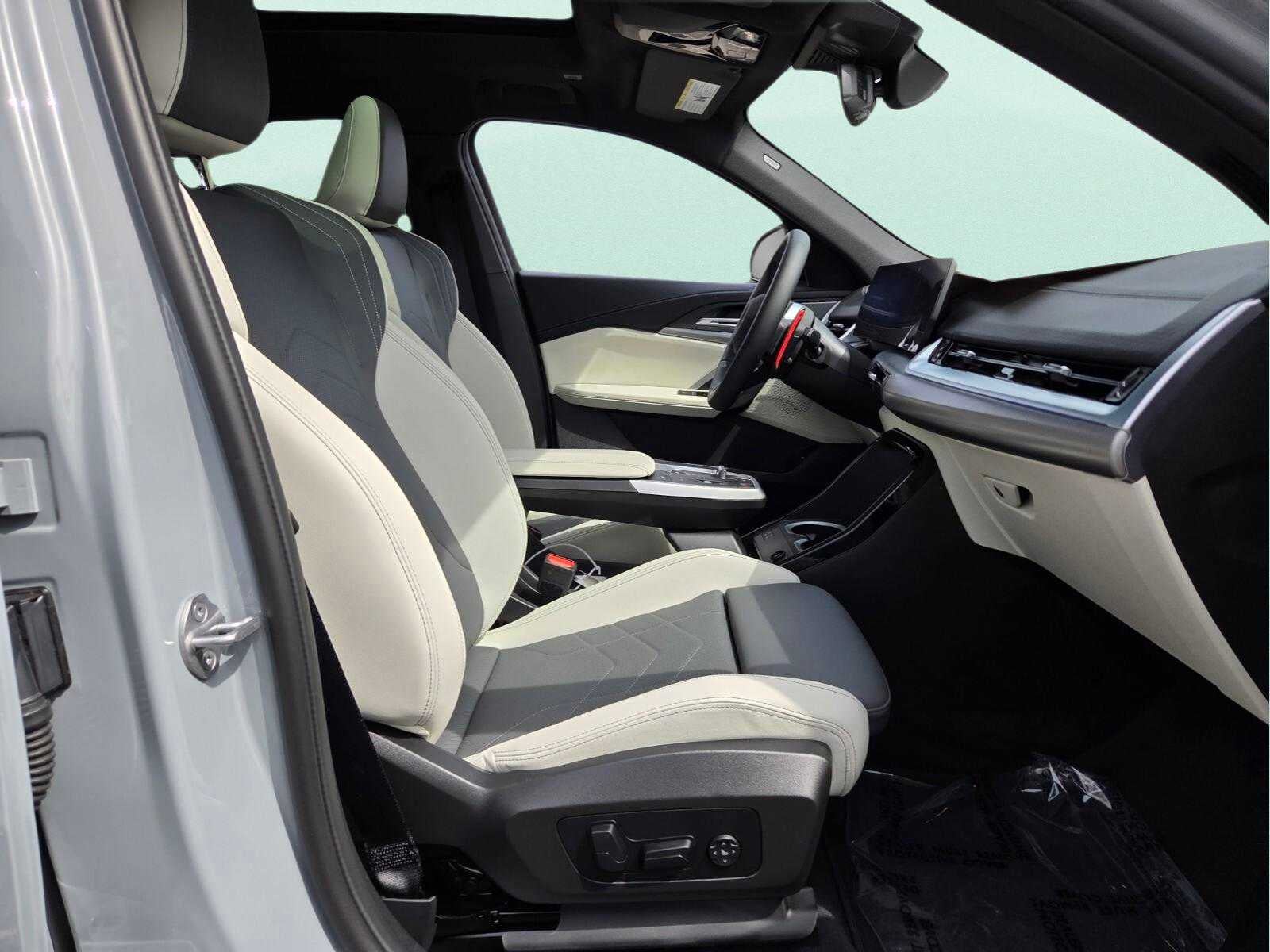 2026 BMW X2 M35i M35i