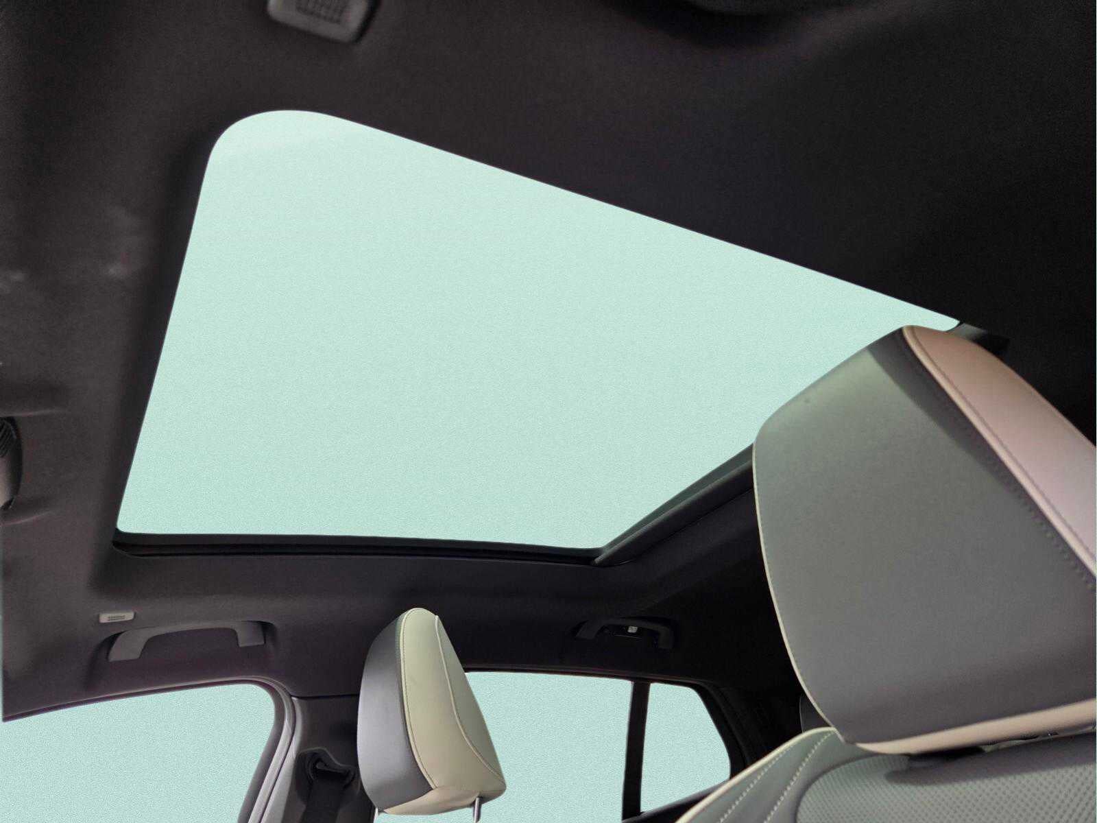 2026 BMW X2 M35i M35i