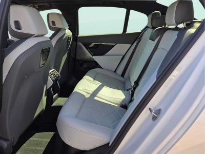 2025 BMW i5 xDrive40
