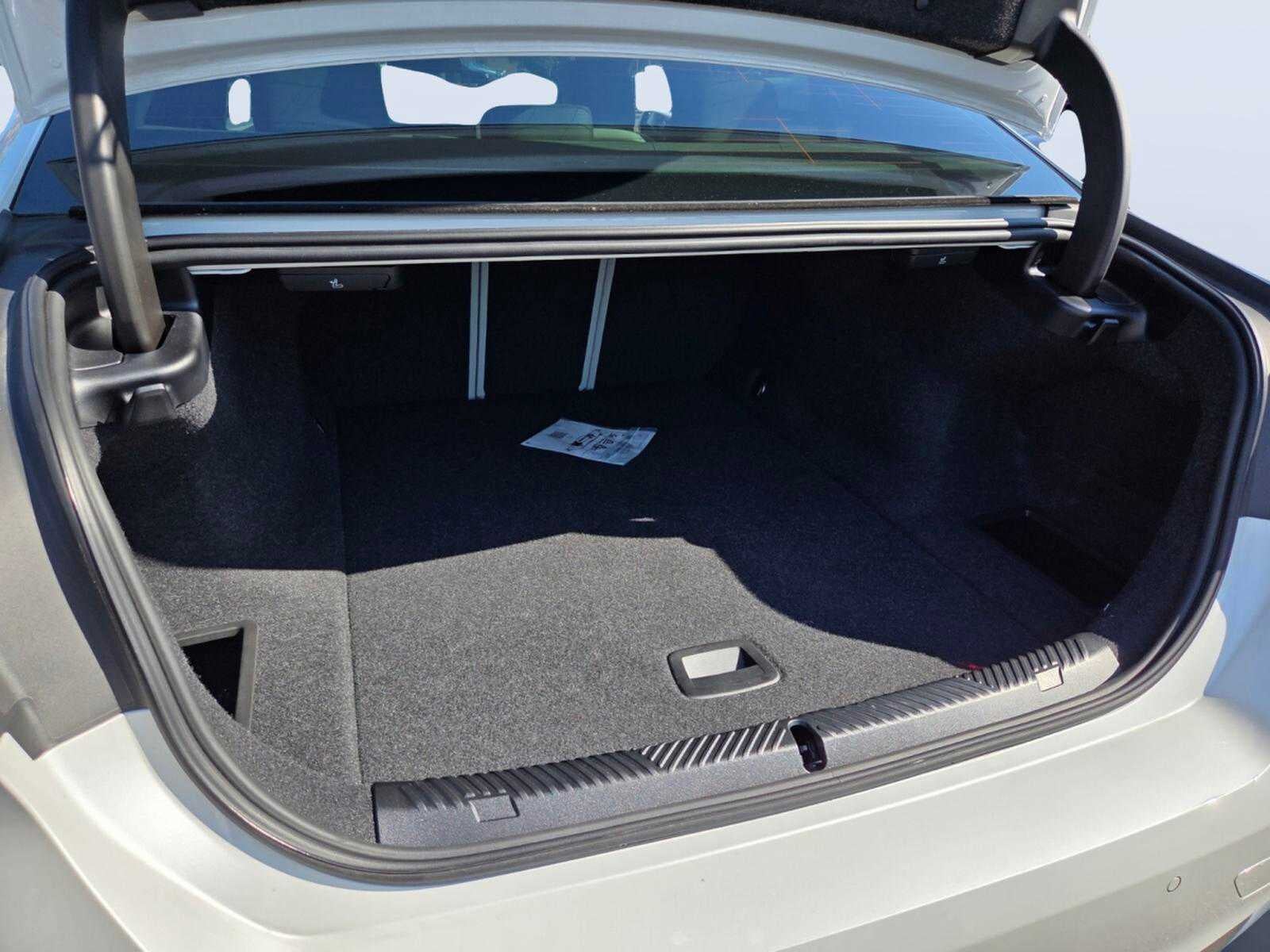 2025 BMW i5 xDrive40