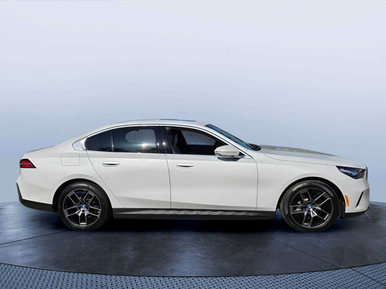 2025 BMW i5 xDrive40