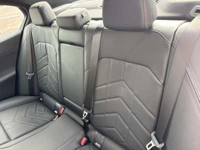 2025 BMW i5 eDrive40