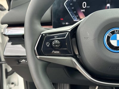 2025 BMW i5 eDrive40