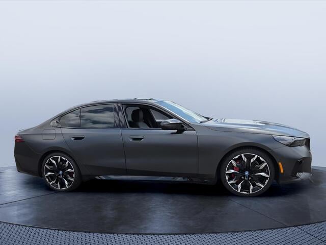2024 BMW i5 M60