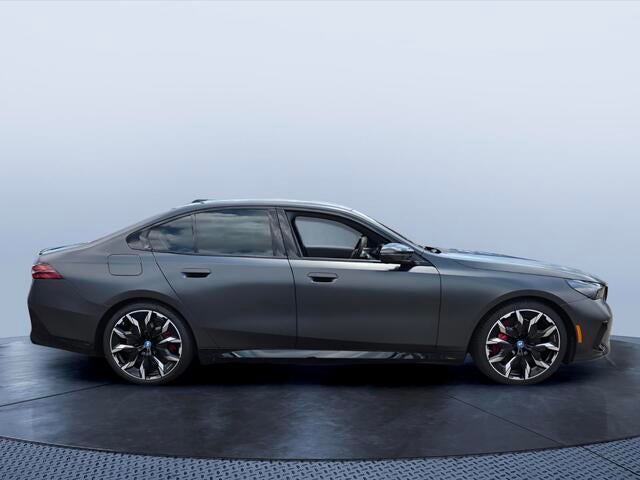 2024 BMW i5 M60