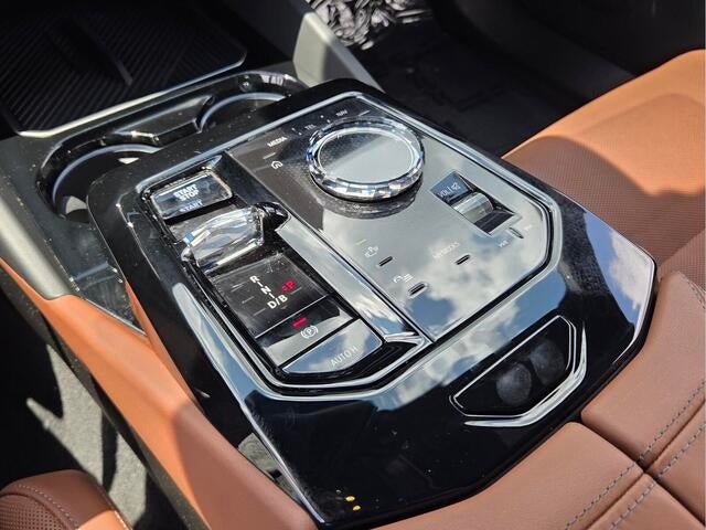 2024 BMW i5 M60
