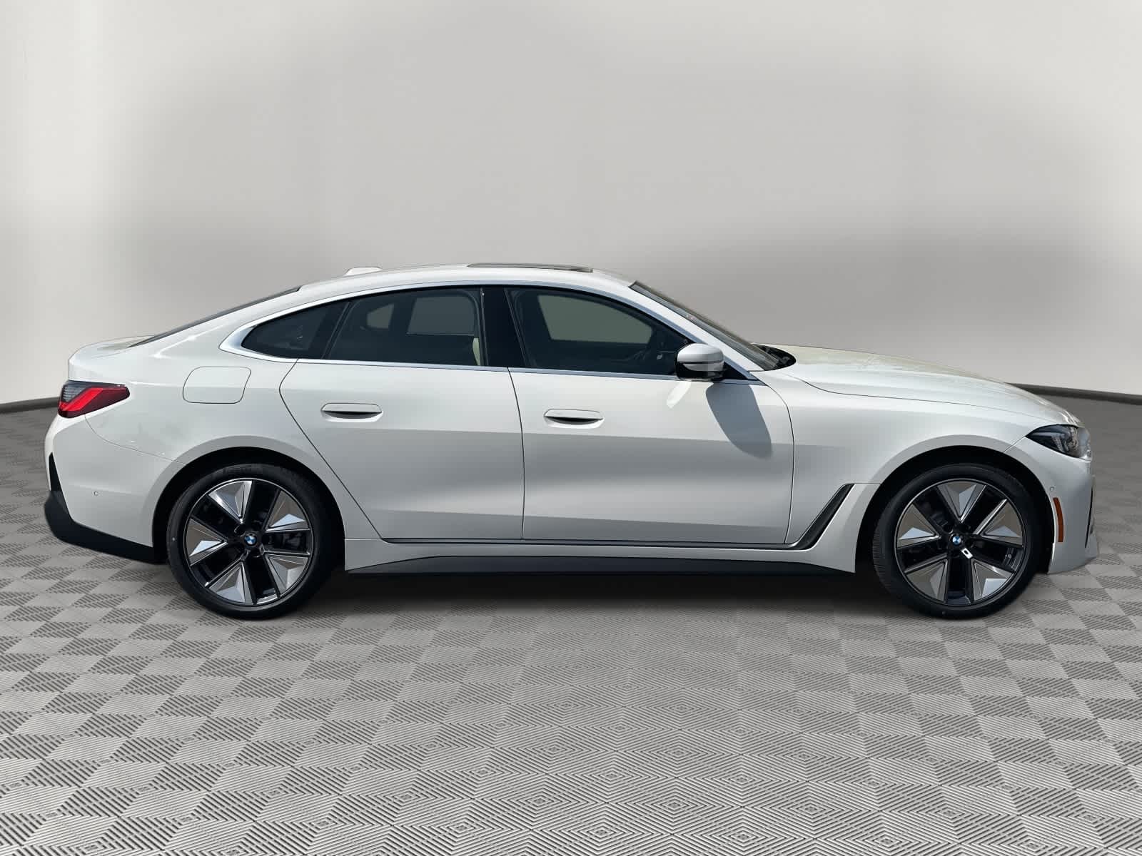2026 BMW i4 eDrive40