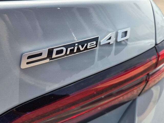 2027 BMW i5 eDrive40