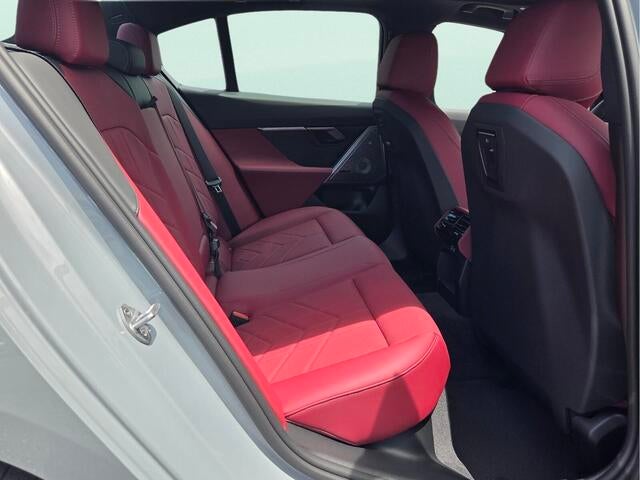 2027 BMW i5 eDrive40