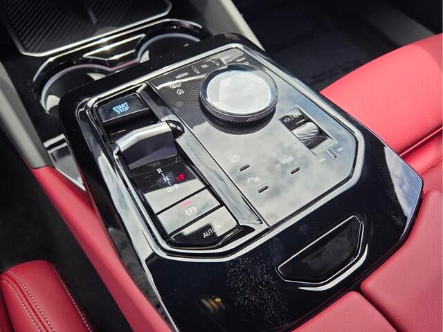 2027 BMW i5 eDrive40